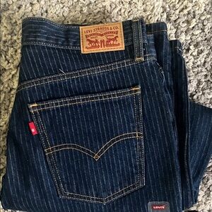 Levi's Women's low pro  Dark Blue Pinstripe Jeans nwt